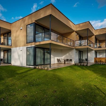 Apartmanovy Dom Krivan Bešeňová Екстериор снимка