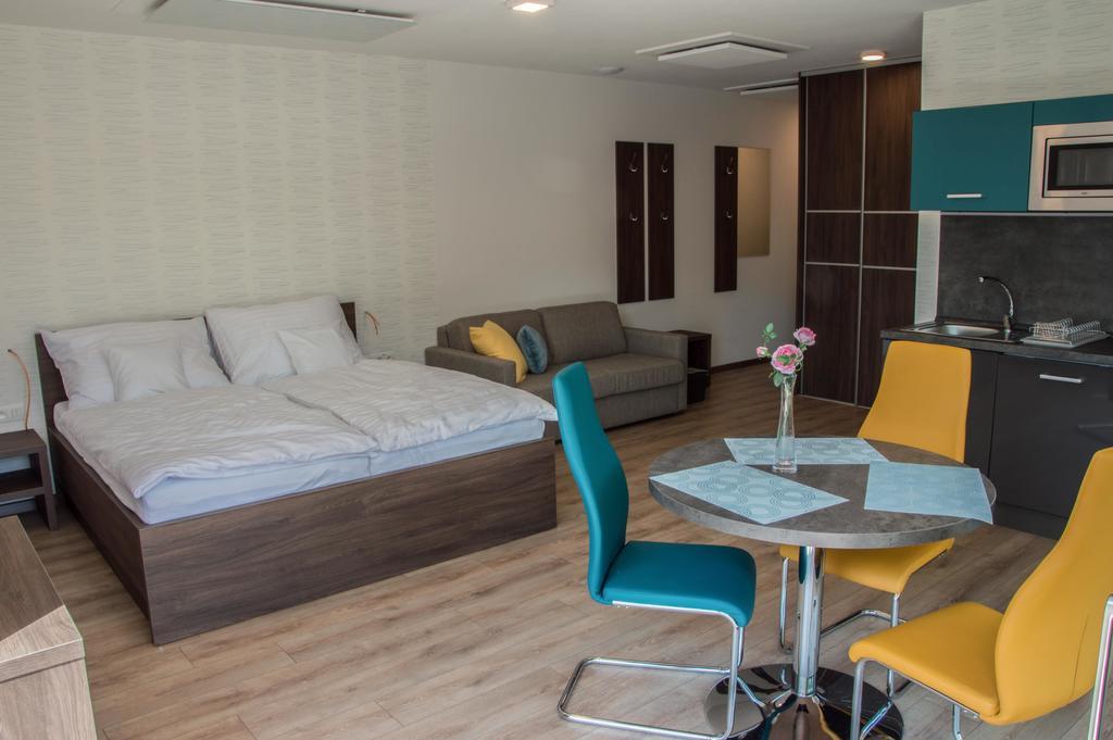 Apartmanovy Dom Krivan Bešeňová Екстериор снимка