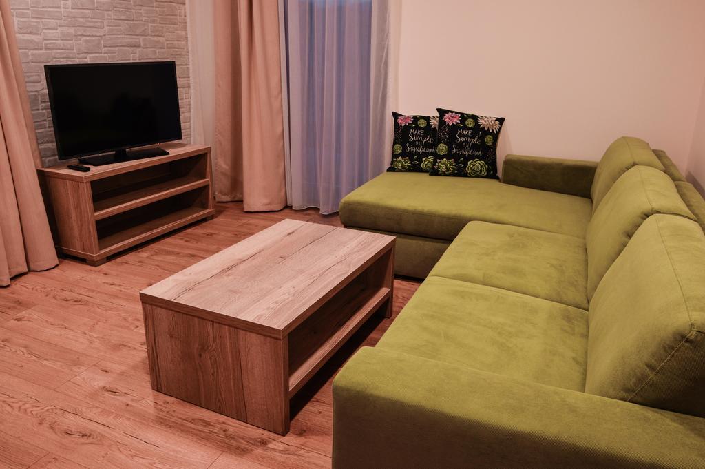 Apartmanovy Dom Krivan Bešeňová Екстериор снимка