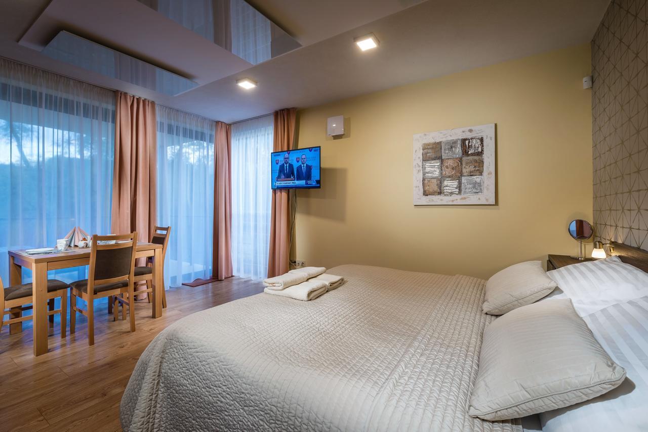 Apartmanovy Dom Krivan Bešeňová Екстериор снимка