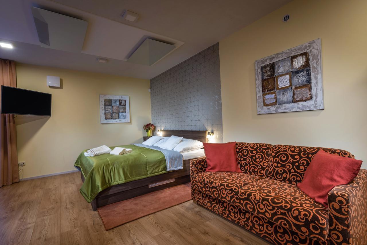 Apartmanovy Dom Krivan Bešeňová Екстериор снимка