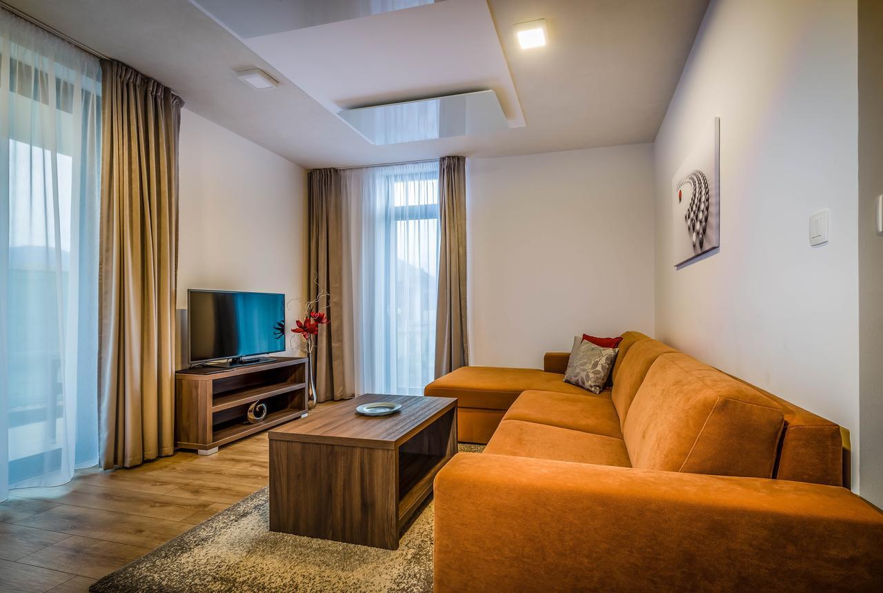 Apartmanovy Dom Krivan Bešeňová Екстериор снимка