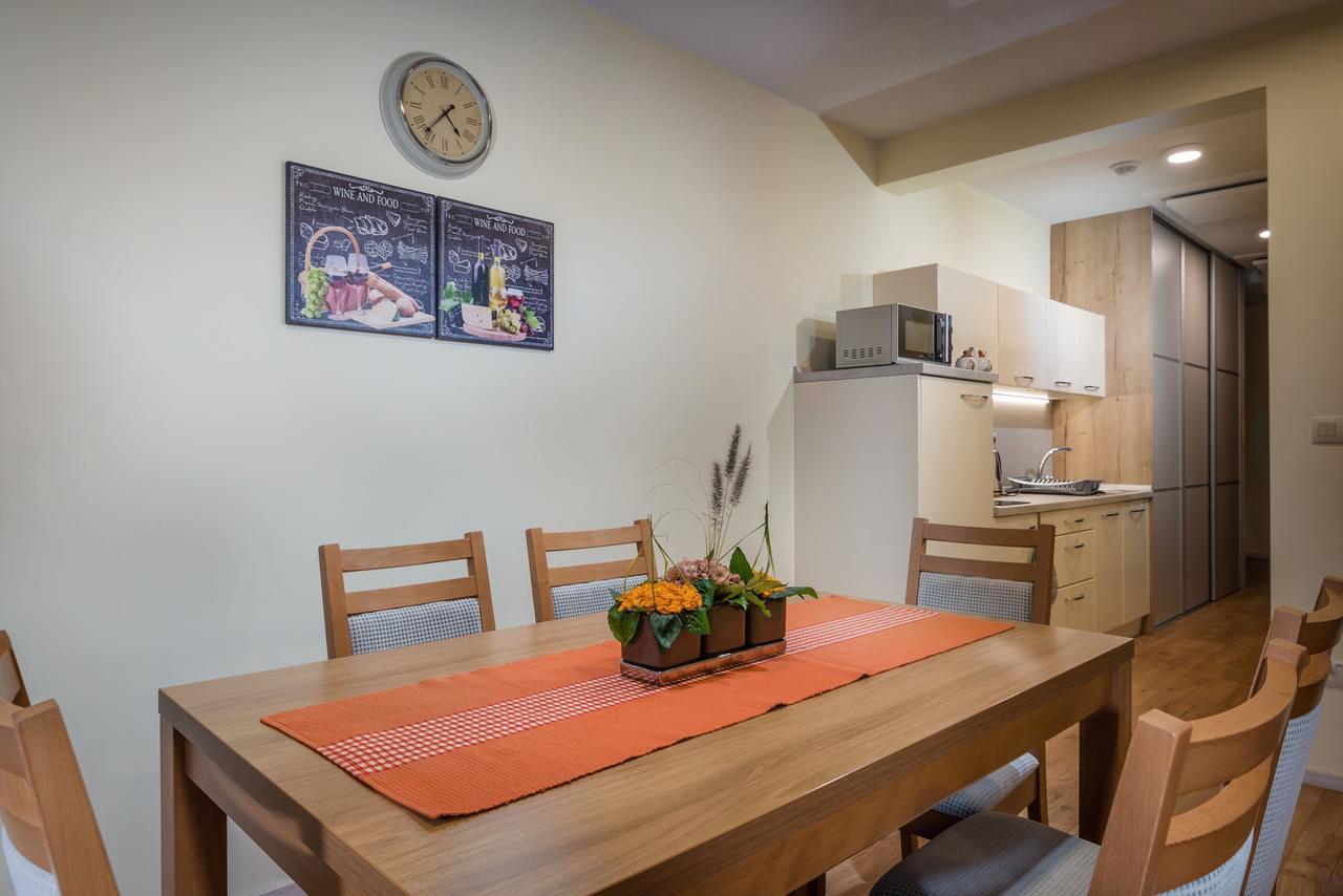 Apartmanovy Dom Krivan Bešeňová Екстериор снимка