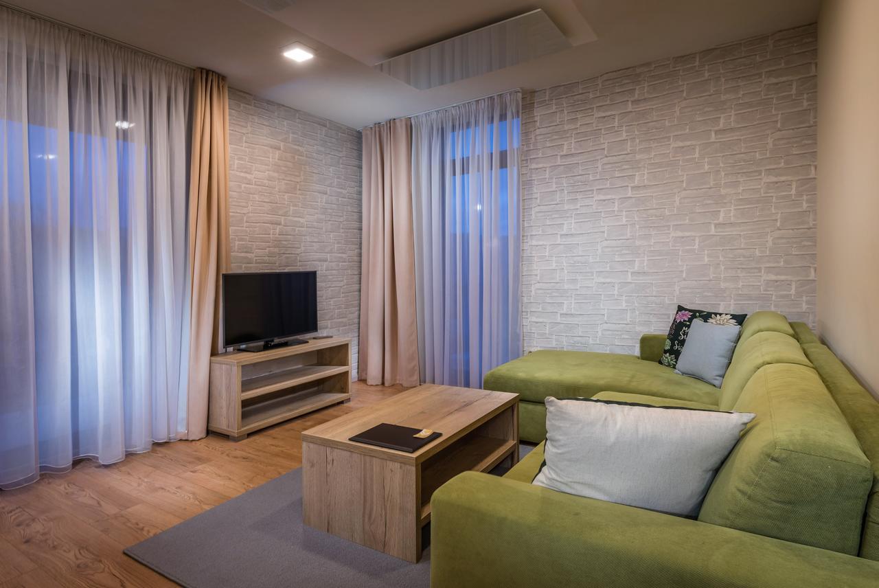 Apartmanovy Dom Krivan Bešeňová Екстериор снимка